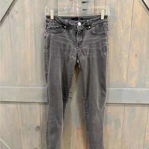 1822 Denim Women's Charcoal Skinny Jeans